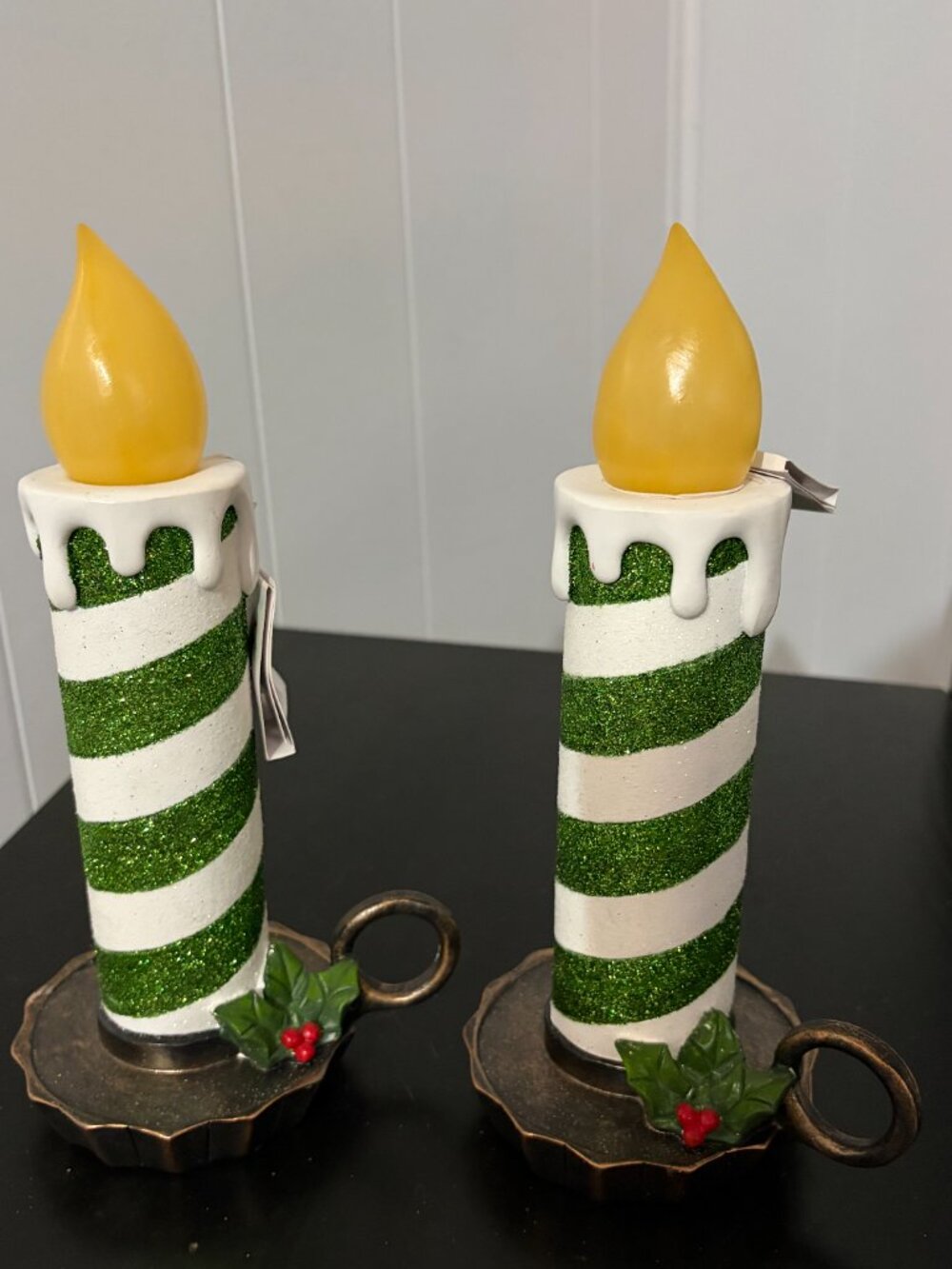 Set of 2 10" Mr. Christmas Flickering Candle Green White Glitter w/Timer - New